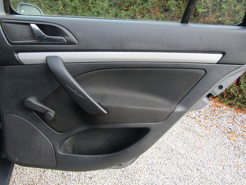 Škoda Octavia (2013) 1.6 TDI 77kW NAVIGACE - fotka 23 z 38