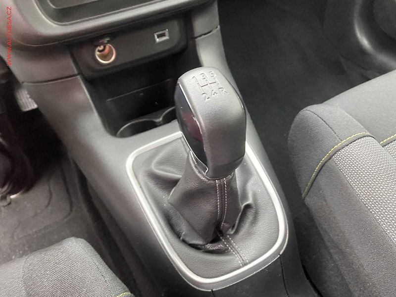 Citroën C3 (2020) 1.2 PT, Shine - fotka 14 z 17