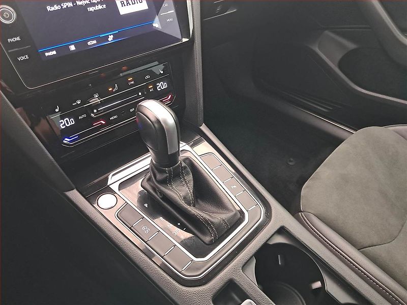 Volkswagen Arteon (2023) R-line 2.0 TDI - fotka 16 z 18