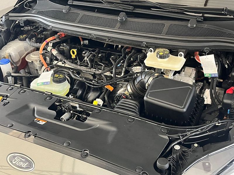 Ford S-MAX 2.5 HEV ST-Line 7 míst - fotka 41 z 70
