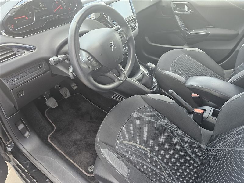 Peugeot 208 1,2 i Actice klima - fotka 11 z 40