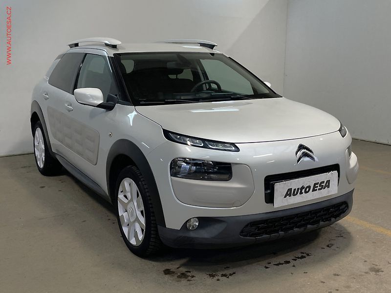 Citroën C4 Cactus (2016) 1.2PT, Shine - fotografie inzerátu