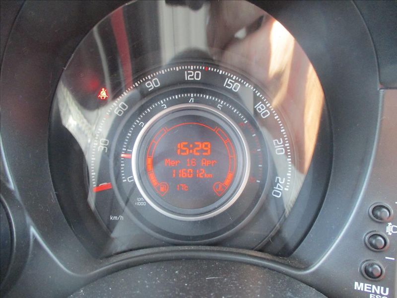 Fiat 500 1,4 T-Jet M 99kw ABARTH TOP - fotka 11 z 26