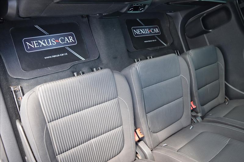 Seat Alhambra 2,0 TDI 100KW 7MÍST TOP VÝBAVA - fotka 20 z 50