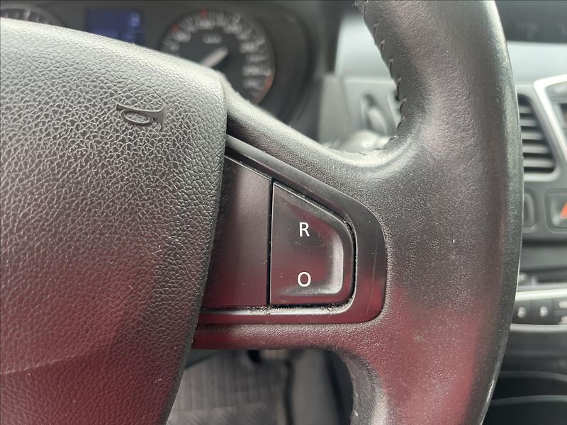 Renault Laguna 1,5 dCi KLIMA ROZVODY 2x KOLA - fotka 21 z 34