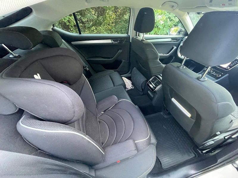 Škoda Superb (2020)  1.4 TSI iV Style DSG - fotka 13 z 15