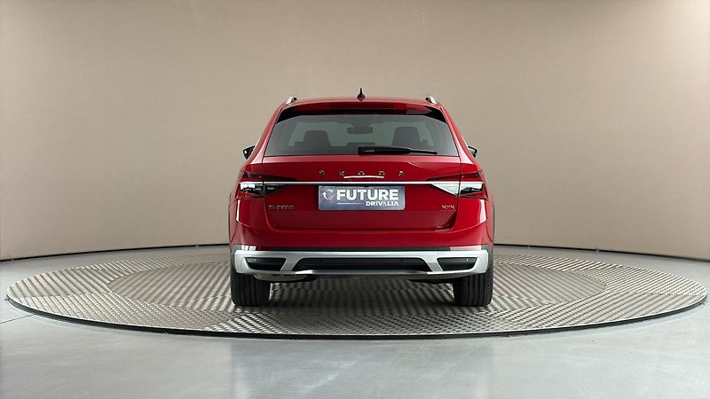 Škoda Superb 2.0 TDI DSG 4x4 Scout Combi - fotka 5 z 35