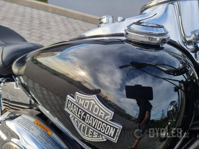 Harley-Davidson FLSTC Heritage Softail Classic (2010) - fotka 14 z 18