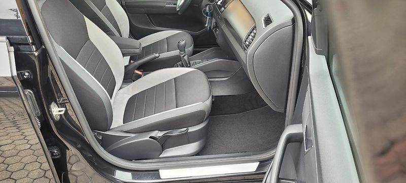 Škoda Fabia (2016) 3 1,2 TSi 81kW benzín „JoY“ - fotka 14 z 40