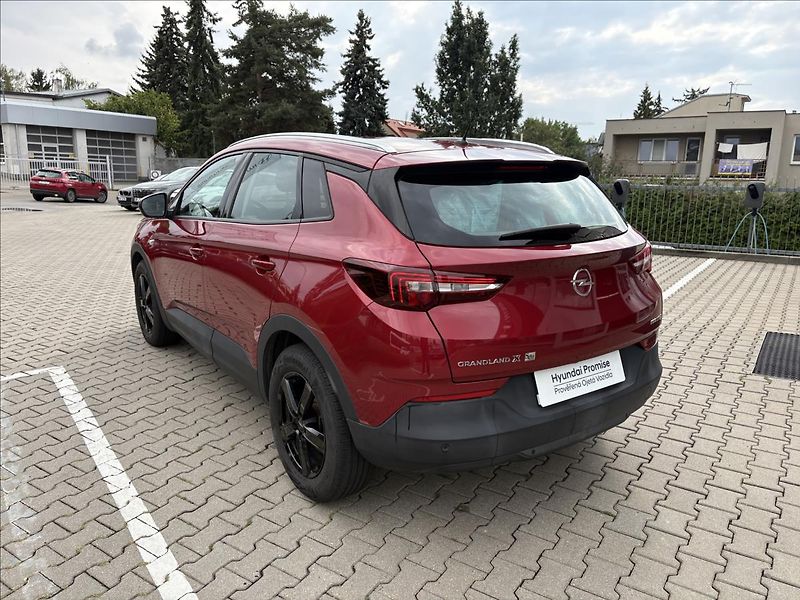 Opel Grandland X 1,5 - fotka 3 z 17