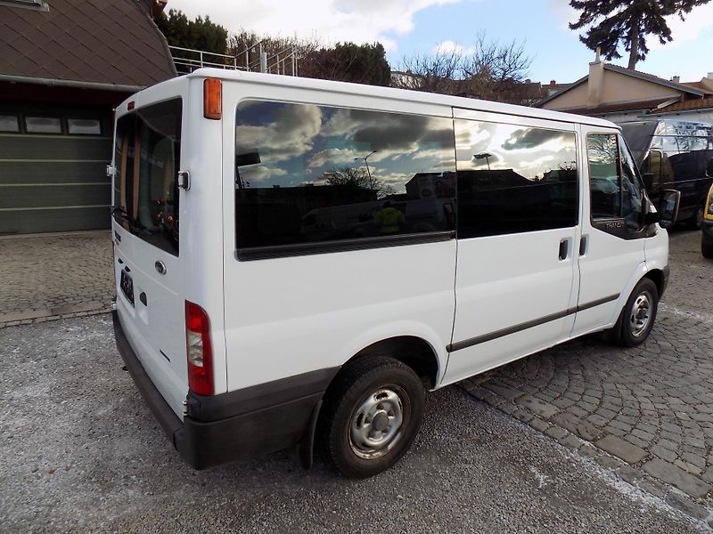 Ford Transit 2,2 TDCI SWB 300 TREND 9 MÍST - fotka 11 z 43