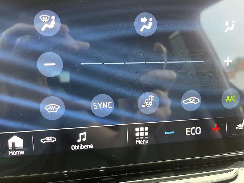 Škoda Enyaq (2022) TEPELKO TAŽNÉ 4xVÝHŘEV - fotka 24 z 41