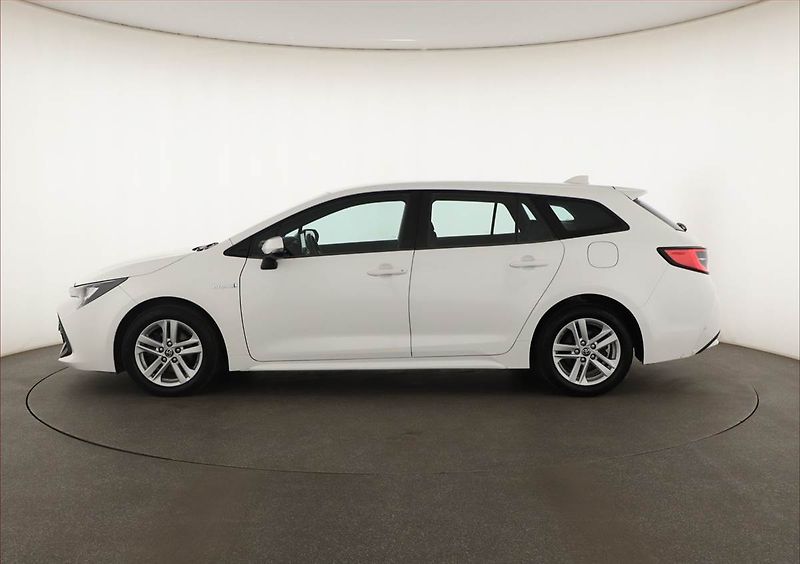 Toyota Corolla (2021) Active 1.8 Hybrid, Automat, ČR - fotka 3 z 19