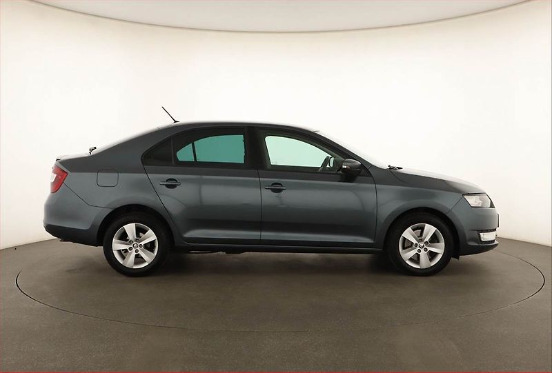 Škoda Rapid (2015) 1.2 TSI - fotka 6 z 15