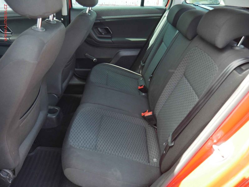 Škoda Fabia (2013) 1.2TSi, ČR, AC - fotka 10 z 14