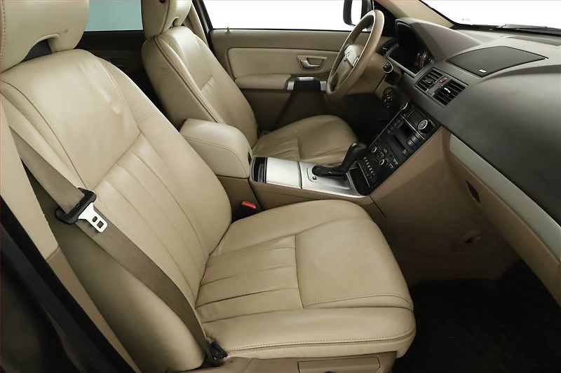 Volvo XC90 (2010) D5, 4X4, Automat, Kůže - fotka 19 z 21
