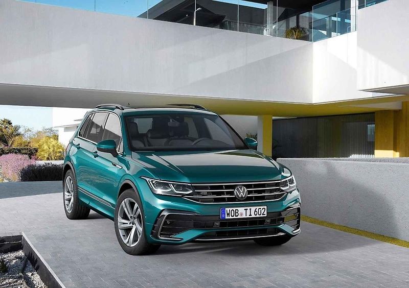 Novinky se letos nemohly ukázat na světových autosalonech