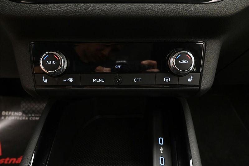 Škoda Scala 1,6 TDI 85 kW DSG Ambition Zár - fotka 20 z 29