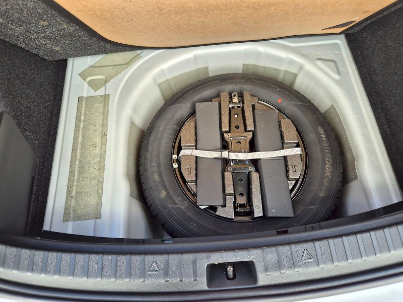 Škoda Scala (2025) Selection 1.0TSi 85kW 6°manuál - fotka 16 z 27