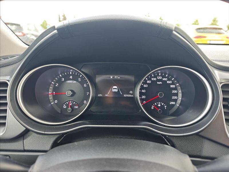 Kia Ceed 1,0 T-GDI  SPIN - fotka 18 z 23