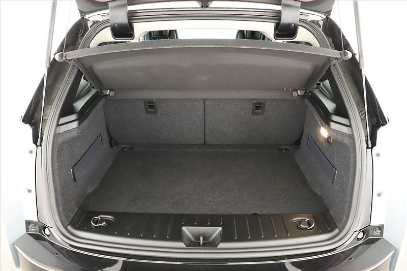 BMW i3 (2014) 60Ah BEV, SoH 74%, Automat - fotka 11 z 22