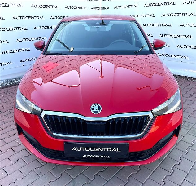 Škoda Scala 1,5 TSi,110kW,1.maj.,ČR,STK 8/ - fotka 2 z 22