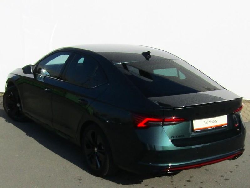 Škoda Octavia IV FL RS 2.0 TSI /195kW 7st.au - fotka 14 z 30