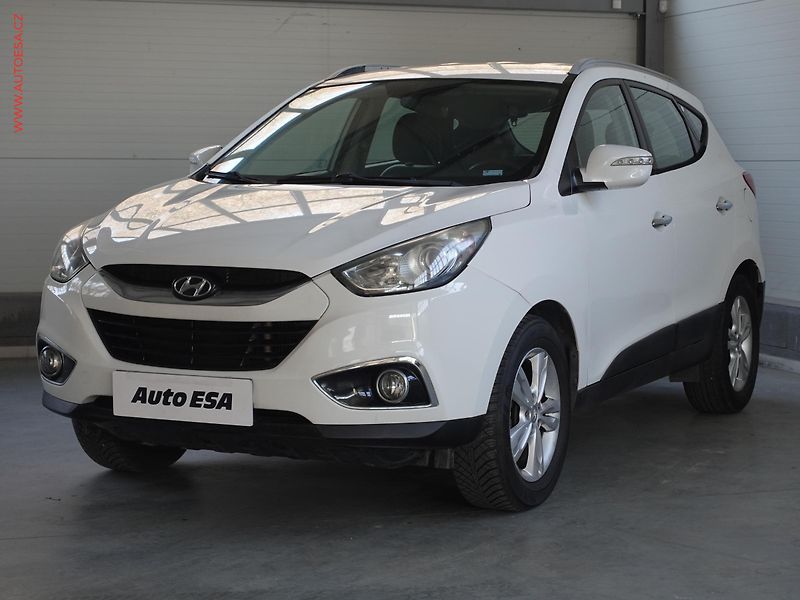 Hyundai ix35 (2012) 1.7 CRDi, AC, tempo, park - fotka 3 z 23