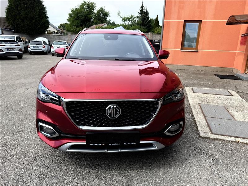 MG EHS 1,5 PHEV LUXURY - fotka 2 z 31