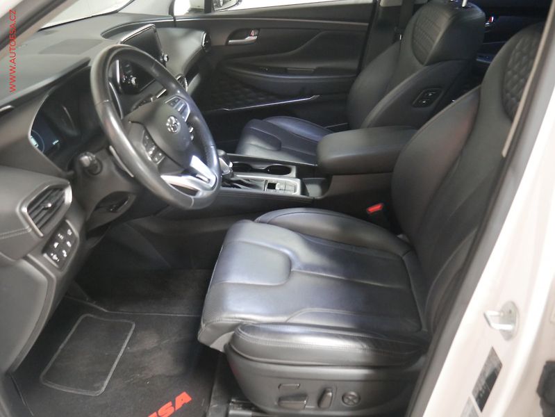 Hyundai Santa Fe (2020) 2.2 CRDi 4x4, 1.maj,ČR - fotka 9 z 30