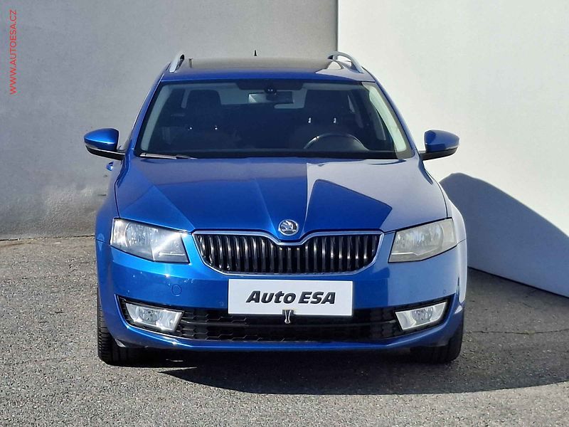 Škoda Octavia (2014) 1.6 TDI, Navi, panorama - fotka 2 z 21