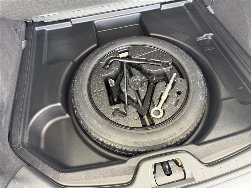 Volvo V60 2,0 D, Automat, pouze 93tkm - fotka 27 z 29