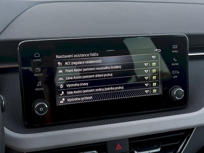 Škoda Scala (2025) 1.0 TSI 85 kW DSG TopSelection - fotka 16 z 23