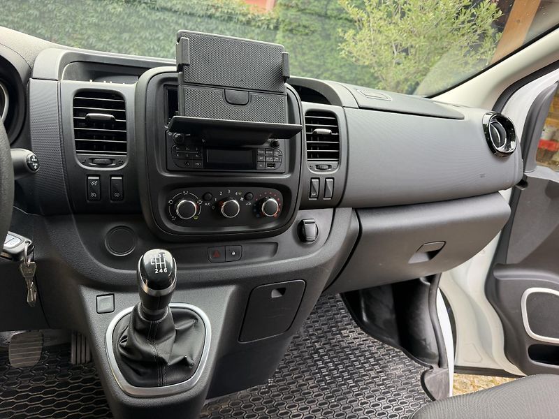 Renault Trafic (2020) Combi - fotka 5 z 16