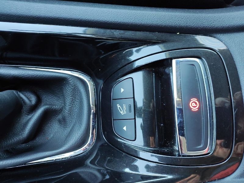 Citroën C5 (2014) 2.0HDI 140k EXCLUSIVE MAN6 HYD - fotka 26 z 43