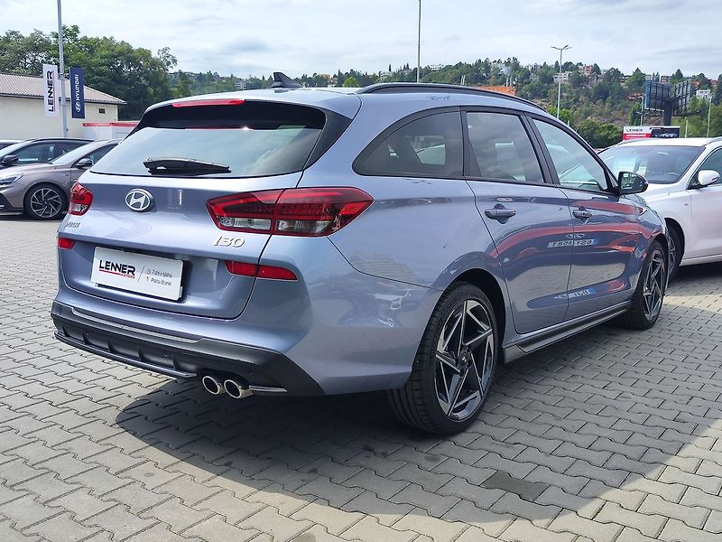 Hyundai i30 1.5 T-GDI/103kW N-Line DCT - fotka 5 z 32