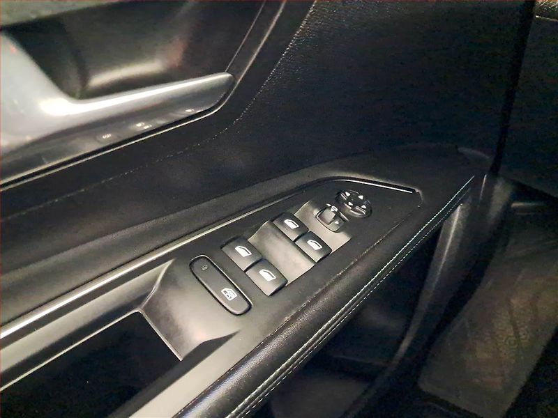 Peugeot 5008 (2021) 1.5 BlueHDi - fotka 24 z 24