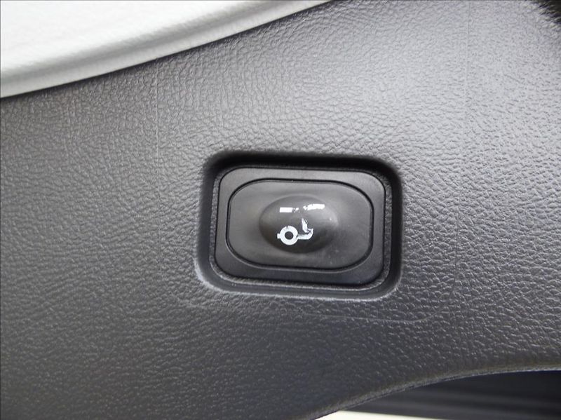 Ford Mondeo 2,0 LED,Navi,Titanium servis - fotka 53 z 72