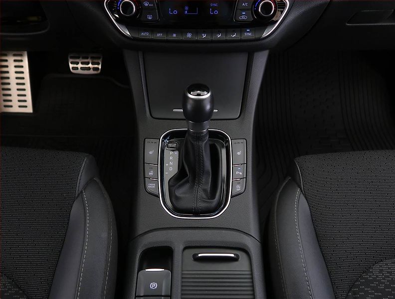 Hyundai i30 (2019) Style 1.6 CRDi, Automat - fotka 13 z 23