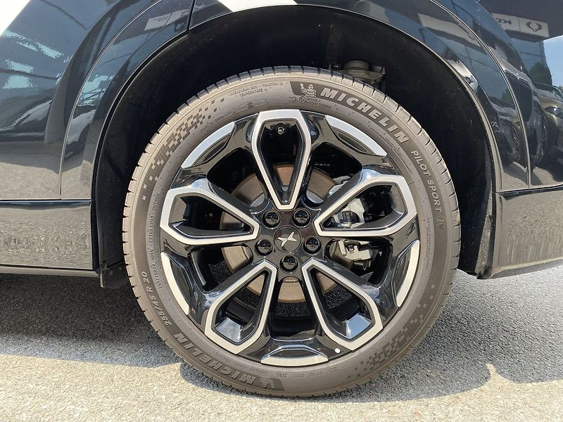 Xpeng G6 AWD Performance - fotka 35 z 37