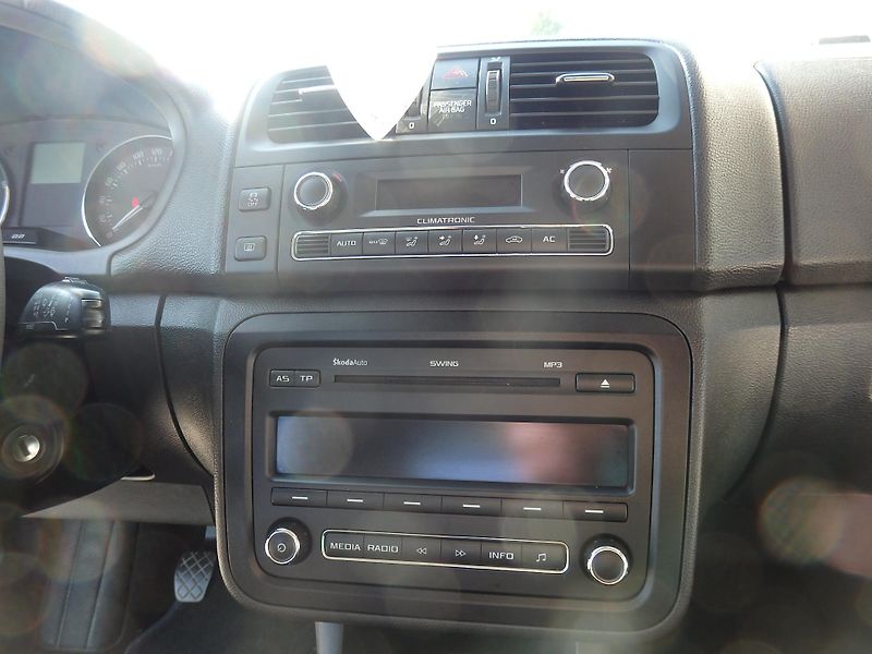 Škoda Fabia 1.2 TSI STYLE DIGI. KLIMA - fotka 14 z 18