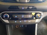 Hyundai i30 1.0 T-GDI Combi 88KW 62000km!! - náhled 12