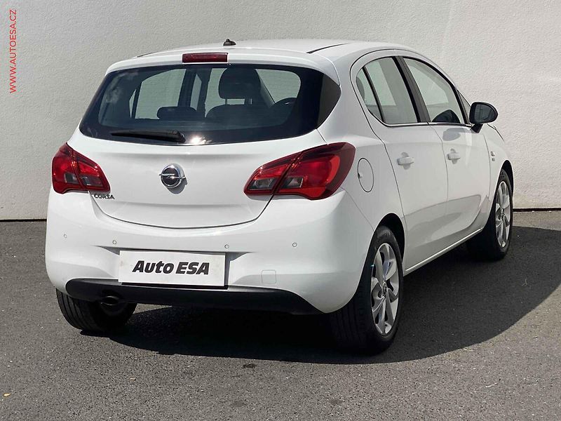 Opel Corsa (2019) 1.4 120, Edition, kamera - fotka 4 z 17
