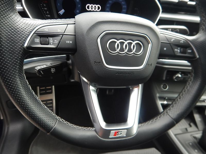 Audi Q3 S-LINE 1.5 TFSI, ČR, DSG - fotka 19 z 31