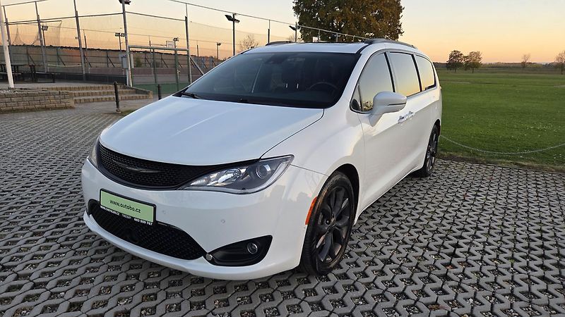 Chrysler Pacifica 3,6L 211 kW,Limited 7 míst,LPG - fotografie inzerátu