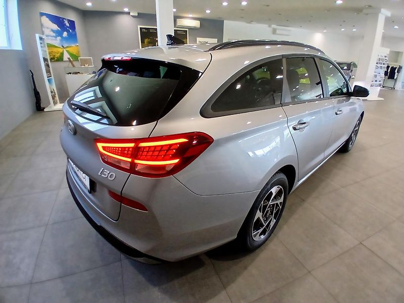 Hyundai i30 (2026) 1.0 T-GDI GO Czech! - fotka 7 z 18