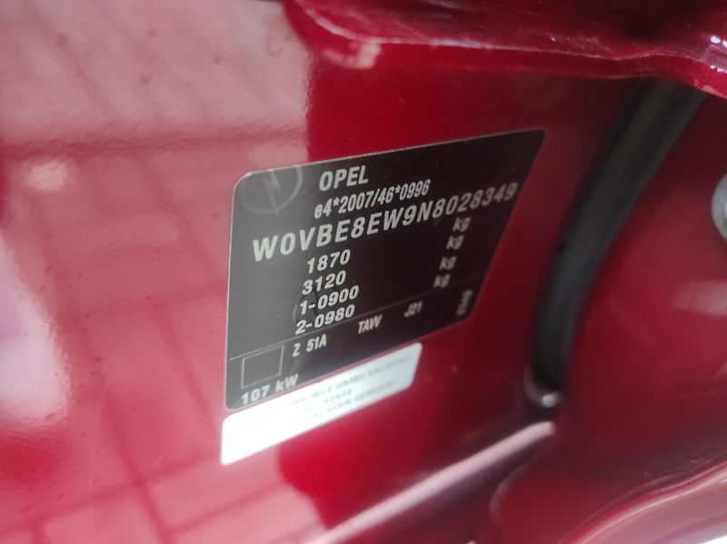 Opel Astra 1,2Turbo, 107kW, Elegance, S/s - fotka 27 z 41
