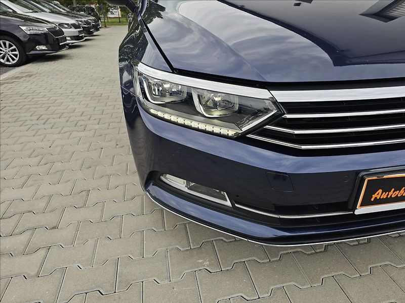 Volkswagen Passat B8 2,0 TDi 110KW Highline - fotka 43 z 45