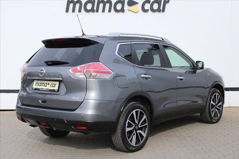 Nissan X-Trail 1.6 dCi 96kW 4x4 ACENTA - fotka 7 z 26
