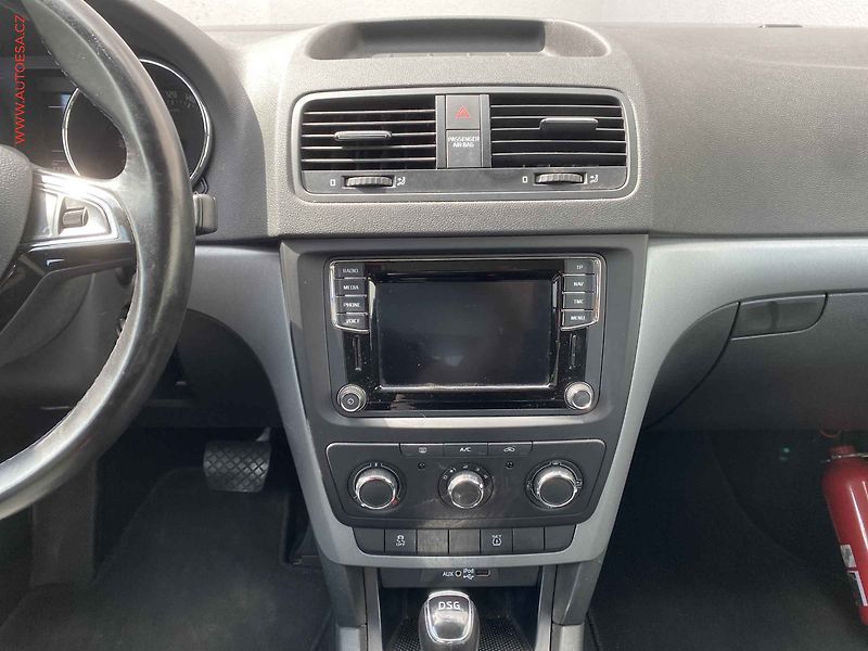 Škoda Yeti (2015) 1.2 TSi, Ambition, DSG, navi - fotka 12 z 17